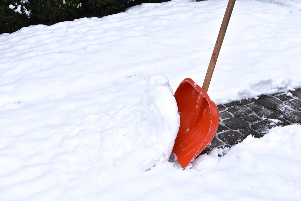 snow shovel